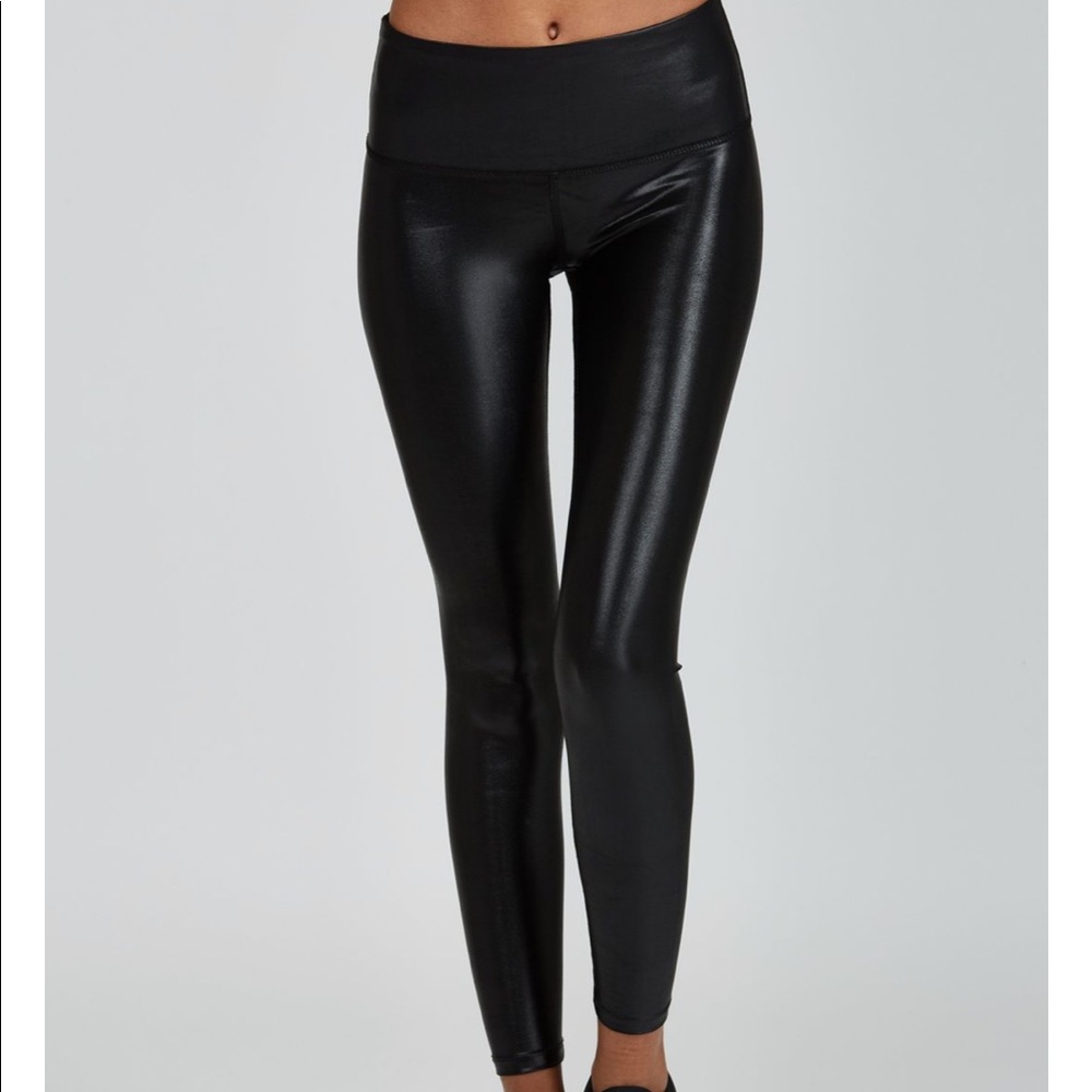 Noli Yoga leggings
